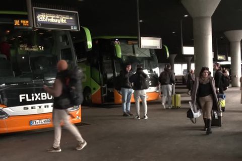 Video: Bahnstreik verdoppelt Buchungen bei Flixbus und Autovermietern