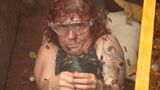 Erstmals im diesjährigen Dschungelcamp haben nicht die Zuschauer, sondern die Stars selbst entschieden, wer in die Dschungelprüfung muss. Die Wahl fiel auf Lucy und David. Ihr Aufgabe trägt den Titel: "Ich bin im Spa - Die Runde danach!"