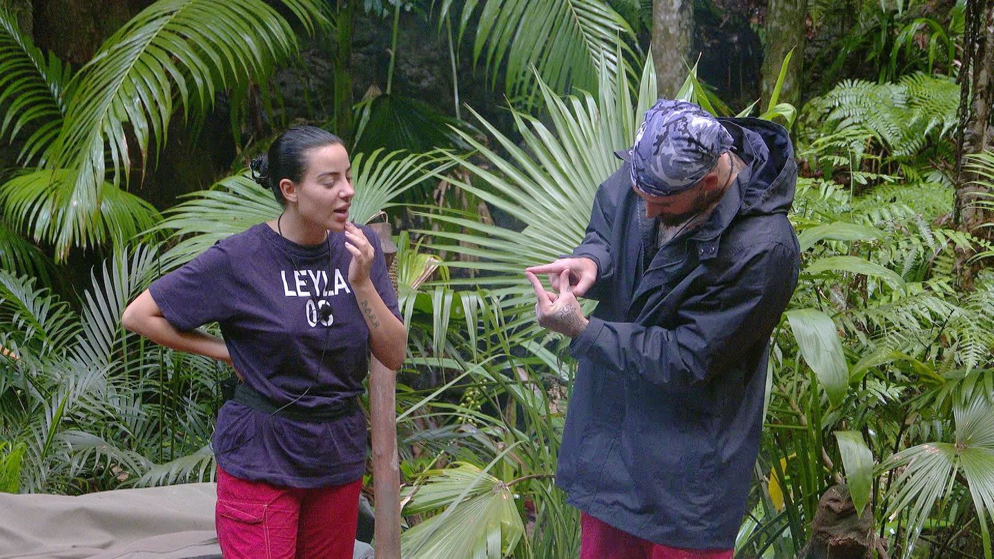 Leyla Lahouar und Mike Heiter im Dschungel