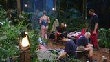 Leyla stellt auch klar: "Ich lasse mir von keinem Mann vorschreiben, was ich anzuziehen habe. Ich finde solche Diskussionen sind unnötig." Zum Glück bekommen Leyla und Kim von den meisten im Camp Unterstützung. 