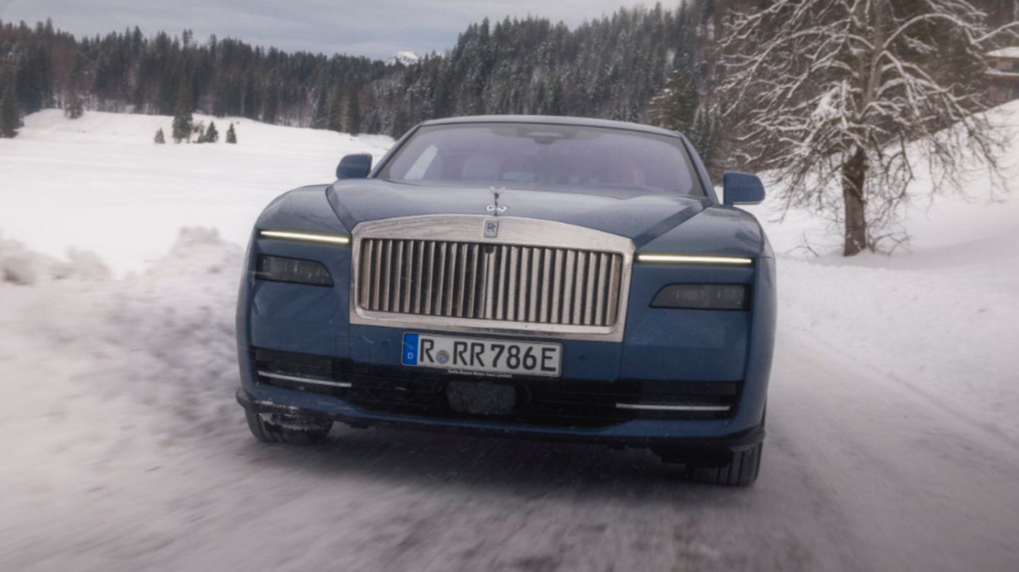 Rolls Royce Spectre Geräuschloser Luxus für eine halbe Million ...