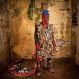 Ein Egungun in seinem individuellen Gewand