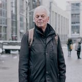 Bruno Böhm, 71 Jahre: "Ich bin komplett mit Kleidung von hier angezogen. Die Verkäuferinnen wussten immer genau, was mir passt. Wo soll ich jetzt hin? Es ist auch schlimm für die alten Menschen aus der Region. Die gehen hier in der Umgebung zum Arzt, dann zu Karstadt und hinterher ins Café. Wo sollen die jetzt hin?"