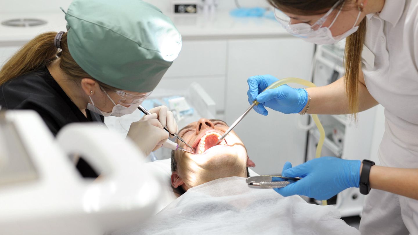 Das sind ausgezeichnete Ärzte im Bereich Paradontologie 