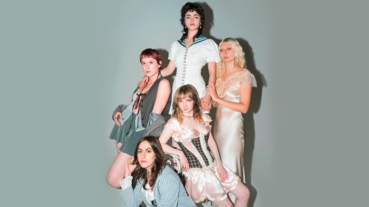 Die fünf Frauen der Band The Last Dinner Party