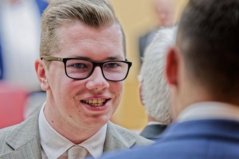 Der bayerische AfD-Landtagsabgeordnete Daniel Halemba: Seine Positionen sind selbst der Bundespartei zu rechts – auch er soll sich an einem Geheimtreffen zum Thema Massendeportationen beteiligt haben.