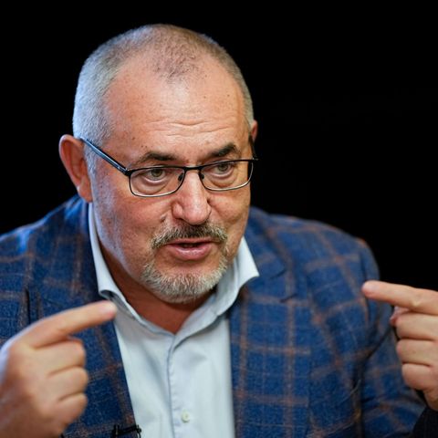 Boris Nadeschdin während eines Interviews. Er gilt als Kriegsgegner – ist aber auch Teil des Systems