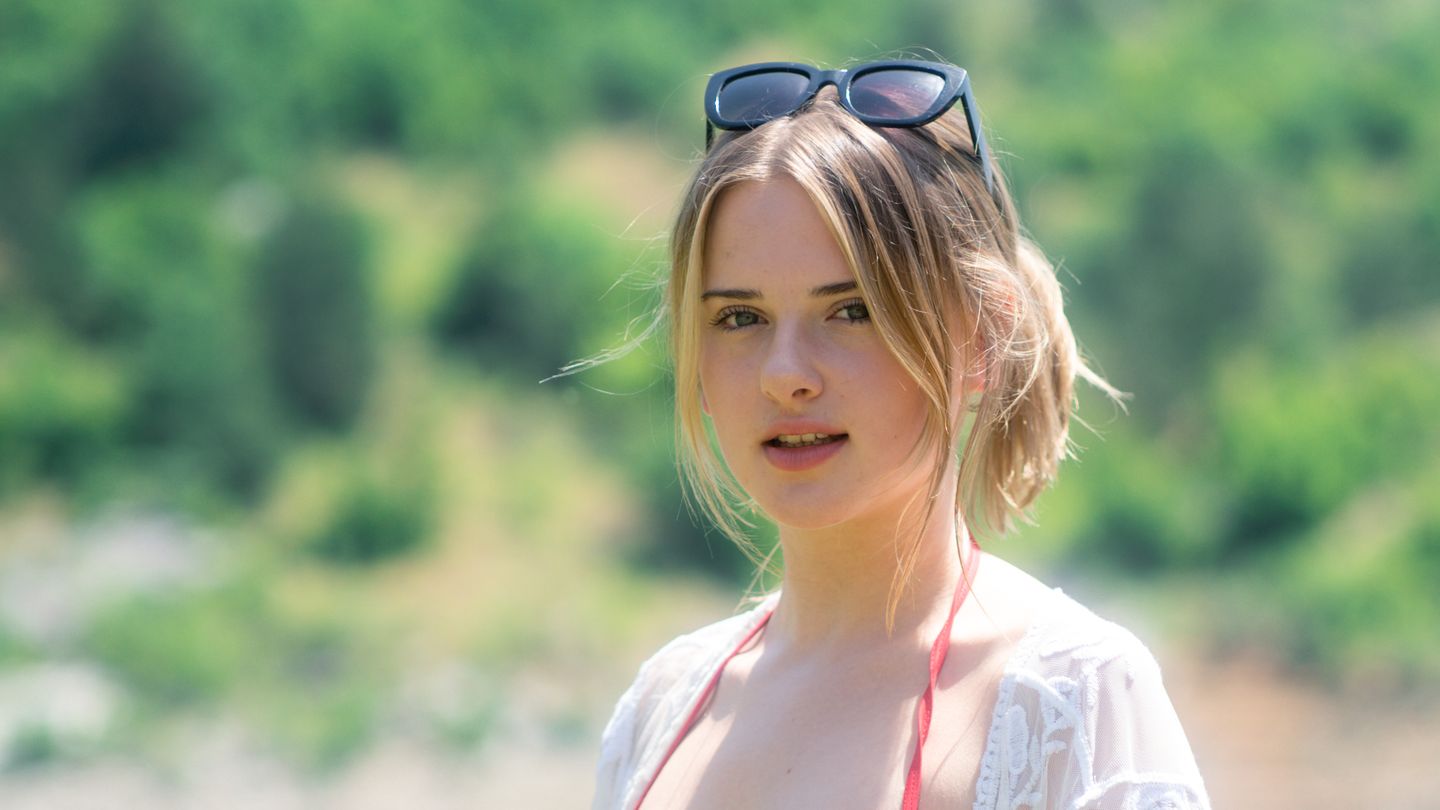 Fake-Pornos: Influencerin Adii fand Deepfakes von sich: "Ich fühlte mich ausgeliefert und benutzt"