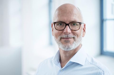 Signa: Porträt Nikolaj Schmolcke