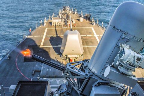 Das Phalanx-System besitzt ein eigenes Radar – es ist die letzte Verteidigungslinie der US-Zerstörer.