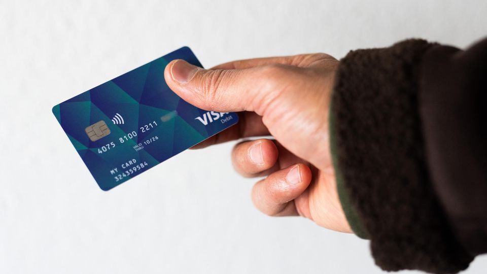 Payment card for refugees: Some municipalities remain skeptical