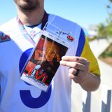 Teures Vergnügen  Wer zum Super Bowl will, muss ganz tief in die Tasche greifen. Durchschnittlich rund 9900 Dollar (8380 Euro) zahlen Fans für eine Karte in Las Vegas, das teuerste Ticket auf den Verkaufsplattformen kostete über 33.000 Dollar (rund 28.000 Euro). Vor wenigen Jahren lag der Preis noch bei 2500 Dollar. Kaum zu glauben: Beim ersten Super Bowl 1967 kostete eine Karte durchschnittlich zwölf Dollar – inflationsbereinigt wären das heute 115 Dollar