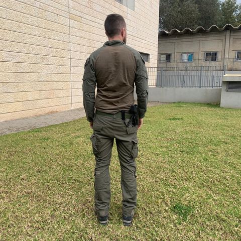 Der Reservist Ben in einer Armee-Basis in Tel Aviv. Der 35-Jährige möchte aus Sicherheitsgründen anonym bleiben
