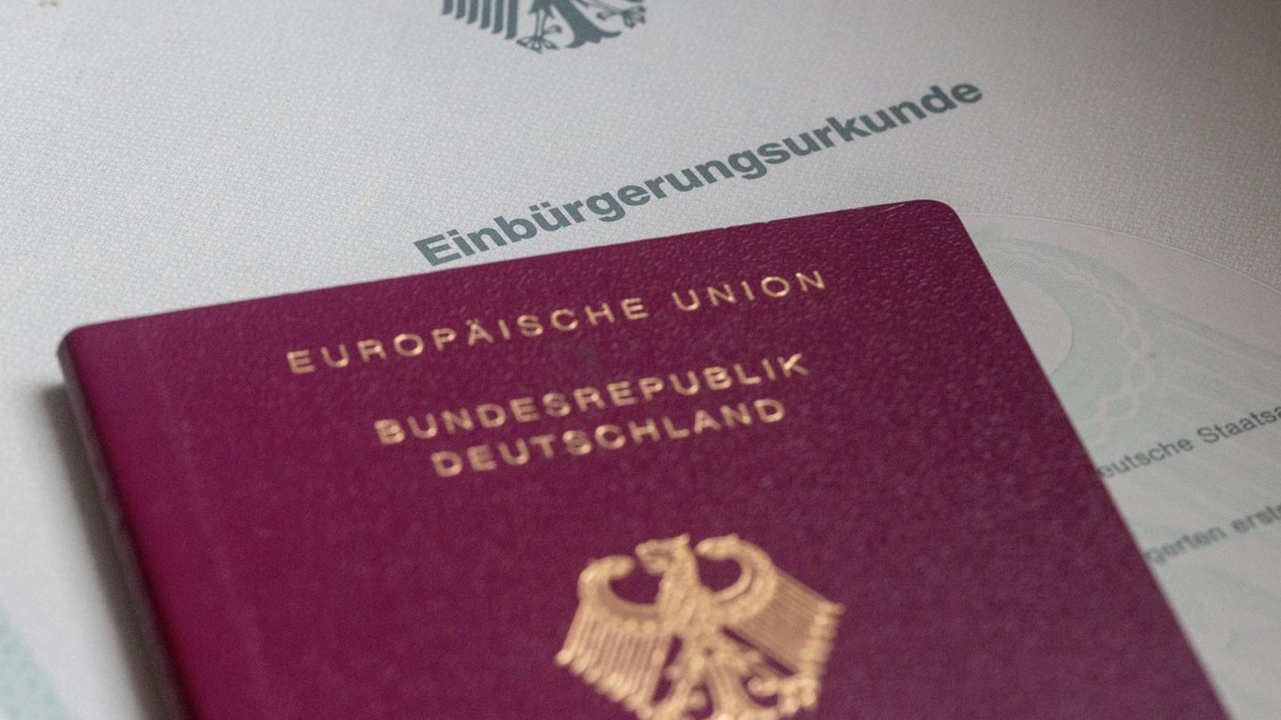 Federal Council: Clear the way for controversial naturalization reform