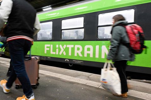 Waggon des privaten Fernzuganbieters Flixtrain