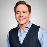 Bulli Herbig vor grauem Hintergrund