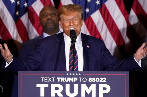 Donald Trump auf einer Vorwahl-Party