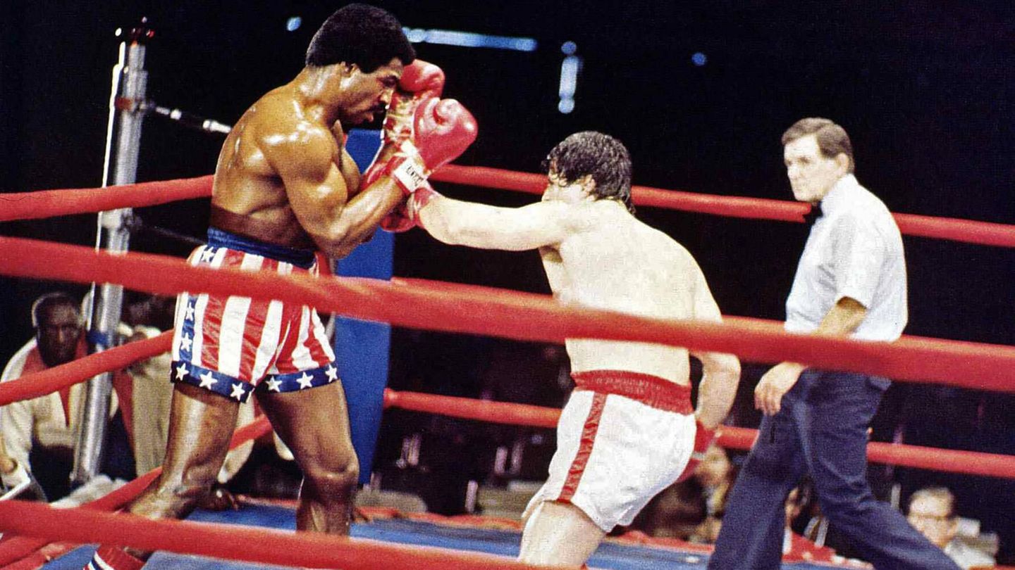 1976 feierte Weathers als Boxer Apollo Creed (links) in der "Rocky"-Reihe mit Sylvester Stallone (Mitte) seinen Durchbruch. 