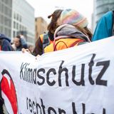 Klimaaktivisten der Letzten Generation nehmen ebenfalls an der Demo teil
