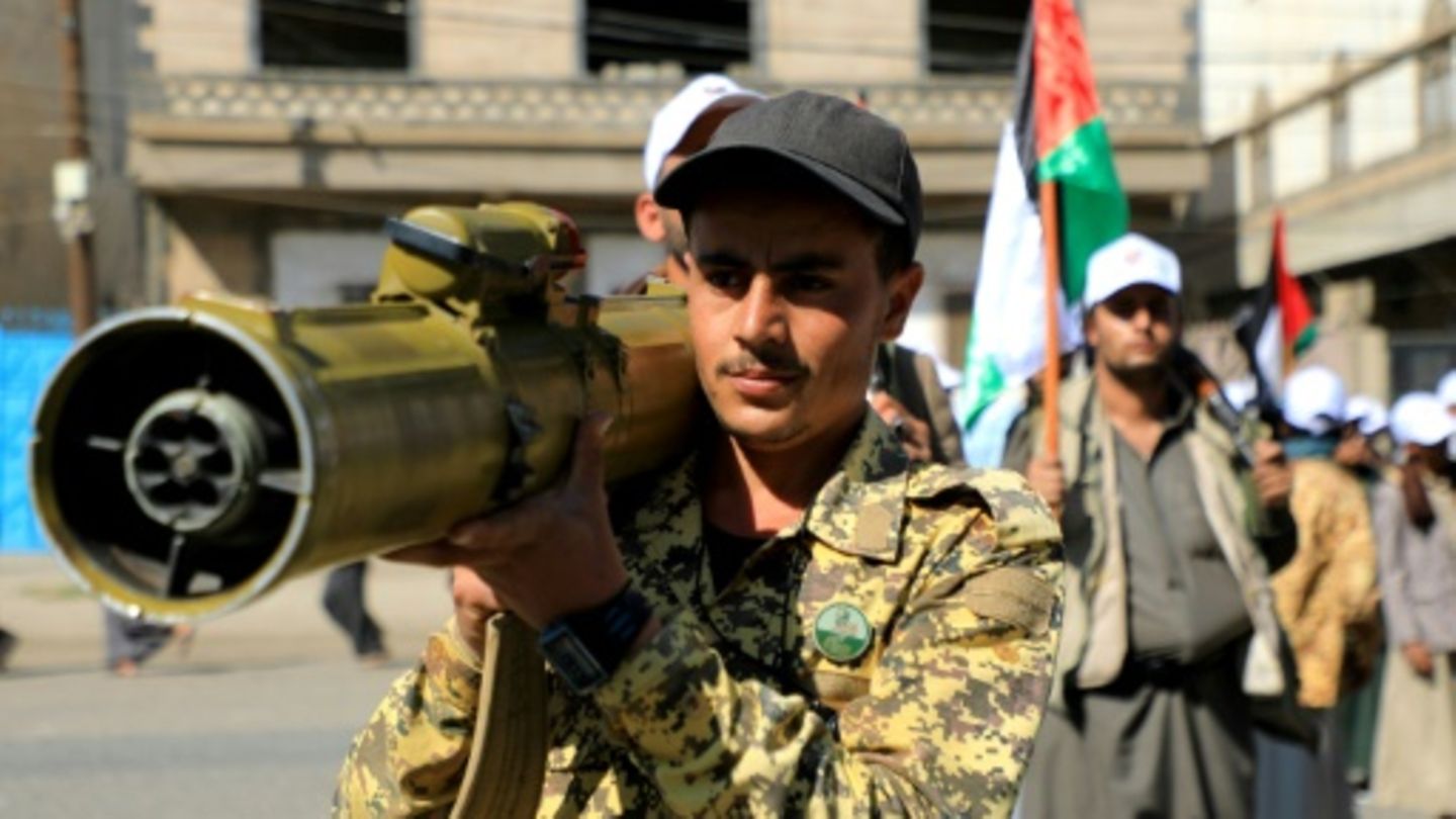 Die Huthi-Miliz im Jemen wurden durch die USA und Großbritannien beschossen