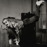 Elton John-Auktion bei Christie's Elton John Handstand am Klavier