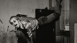 Elton John-Auktion bei Christie's Elton John Handstand am Klavier