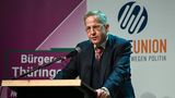 Nach seiner Laufbahn im Innenministerium wurde es ruhiger um Maaßen. Immer wieder fiel er jedoch durch verschwörungsideologische Aussagen auf. Im Februar 2023 leitete die CDU ein Parteiausschlussverfahren gegen Maaßen ein, dem er mit seinem Austritt zuvor kam.  Als Vorsitzender der Werteunion stieß er den Prozess an, aus dem CDU-nahen Verein eine eigene Partei zu machen. Anfang 2024 stimmten die Mitglieder zu. Die Werteunion soll schon im kommenden Herbst bei den Landtagswahlen in Brandenburg, Sachsen und Thüringen als Partei antreten. Maaßen distanzierte sich – anders als die CDU – bislang nicht von der AfD. Seine Partei könnte in den ostdeutschen Bundesländern gar zum Mehrheitsbeschaffer der AfD werden.  Wie Anfang Februar 2024 bekannt wurde, beobachtet der Verfassungsschutz seinen ehemaligen Chef mittlerweile. Er soll laut Recherchen von "Kontraste" und "t-online.de" im Bereich Rechtsextremismus geführt werden.