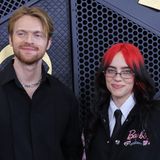 Billie Eilish und Finneas O'Connell gewannen den Grammy für den Song des Jahres "What Was I Made For?" aus dem Barbie-Soundtrack.