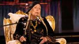 Joni Mitchell hat den Grammy Award 2024 für das beste Folk-Album gewonnen. Mitchell betrat mit Brandi Carlile die Bühne in Los Angeles, um ihren Grammy entgegenzunehmen. Sie sang "Both Sides Now".