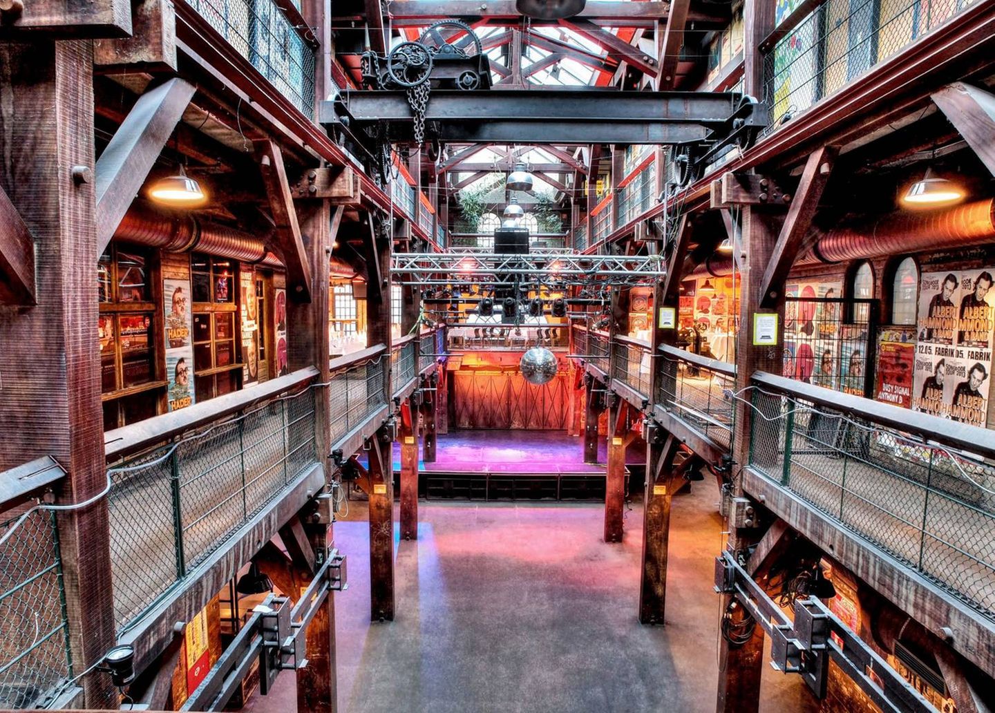 Fabrik (Hamburg-Altona) Gegen-die-Wand-FABRIK-Hamburg-Altona