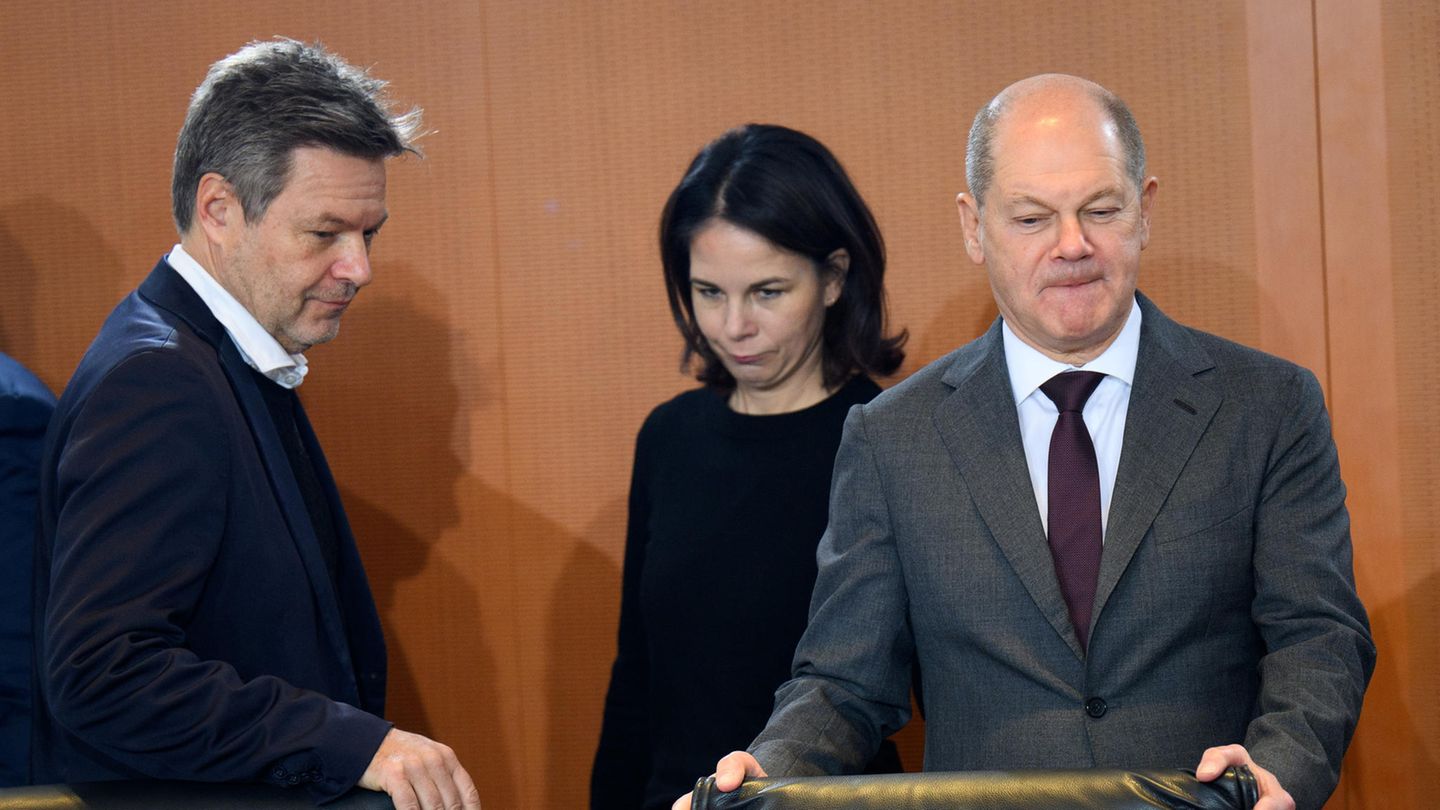 Robert Habeck, Annalena Baerbock und Bundeskanzler Olaf Scholz