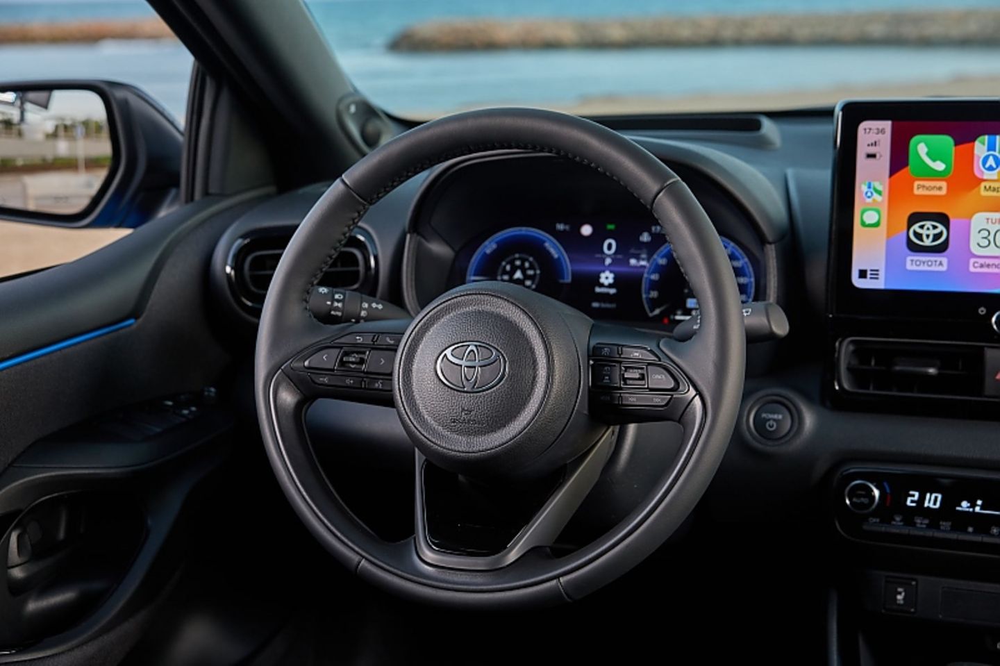 Toyota Yaris Hybrid 130