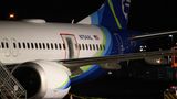 Eine Boeing 737 Max mit einer herausgerissenen Tür