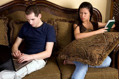 Weil sie mehr auf Streamingplattformen und im Internet unterwegs sind, haben Franzosen weniger Sex als früher