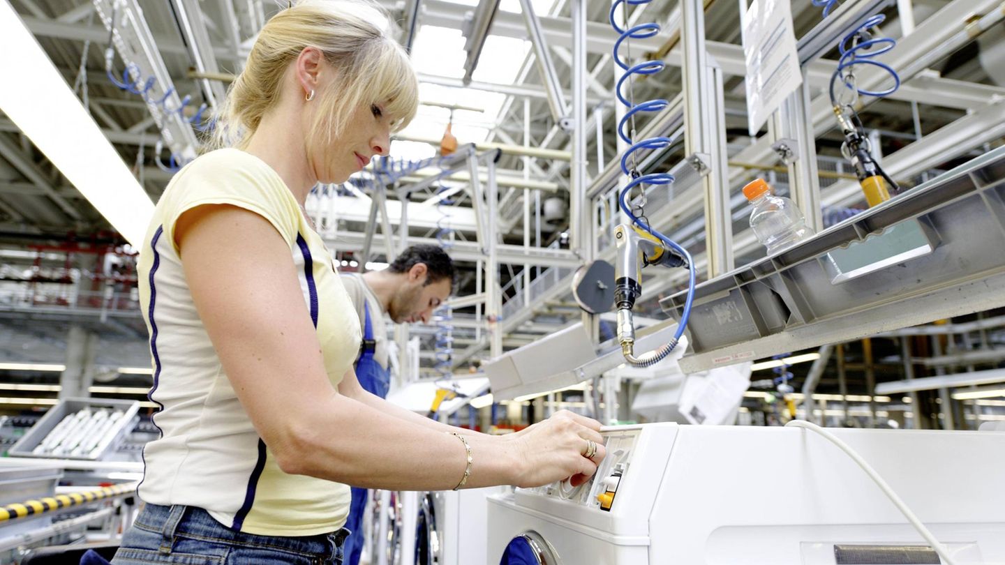Miele cuts 2,700 jobs – is “Made in Germany” over?