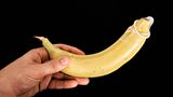 Kondom über Banane