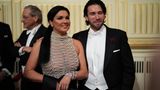 Wiener Opernball 2024: Opernsängerin Anna Netrebko mit Begleitung Opernsängerin Anna Netrebko mit Begleitung