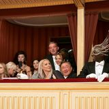 Papis Loveday hatte die Loge neben Lugner und Priscilla.