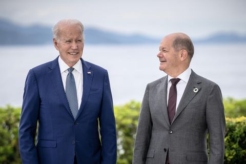 Olaf Scholz und Joe Biden – beide Staatschefs der größten Waffenlieferanten der Ukraine (Archivbild)