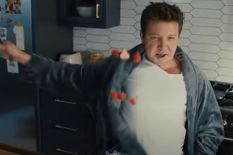 Dreh mit seiner Tochter: Nach Jeremy Renners Unfall: Comeback mit Super-Bowl-Werbespot