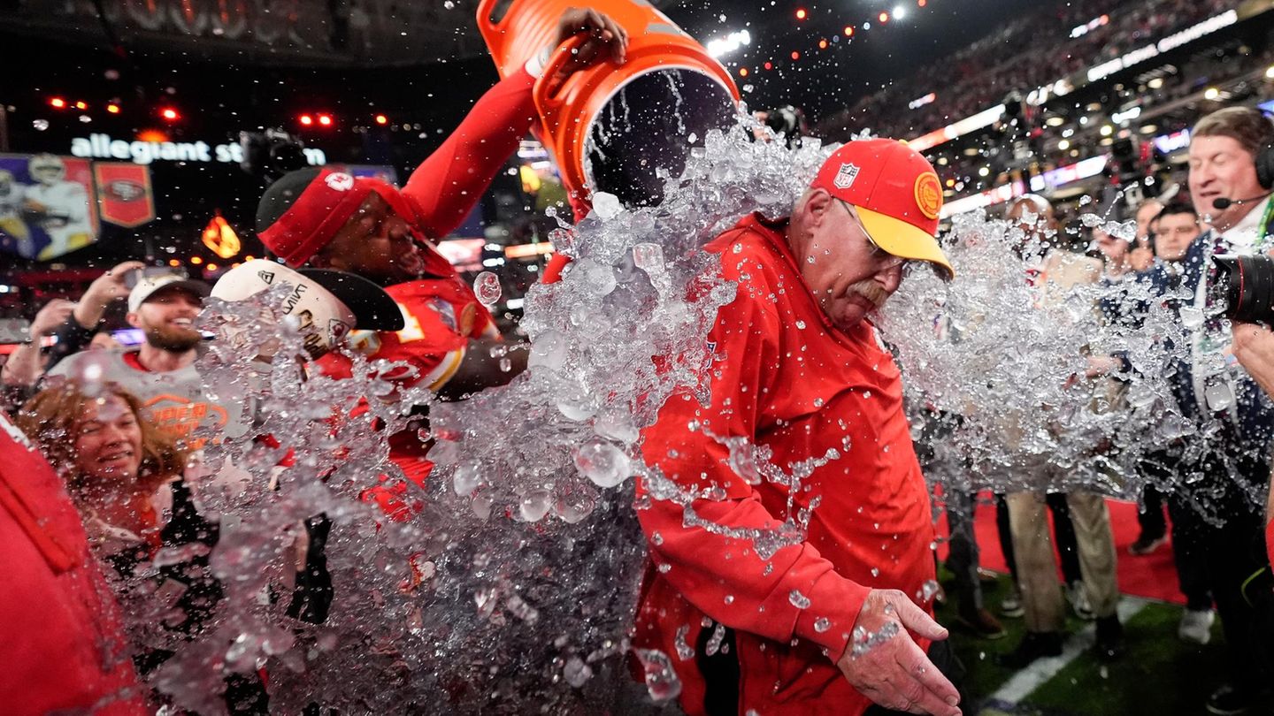 Super Bowl Eisdusche