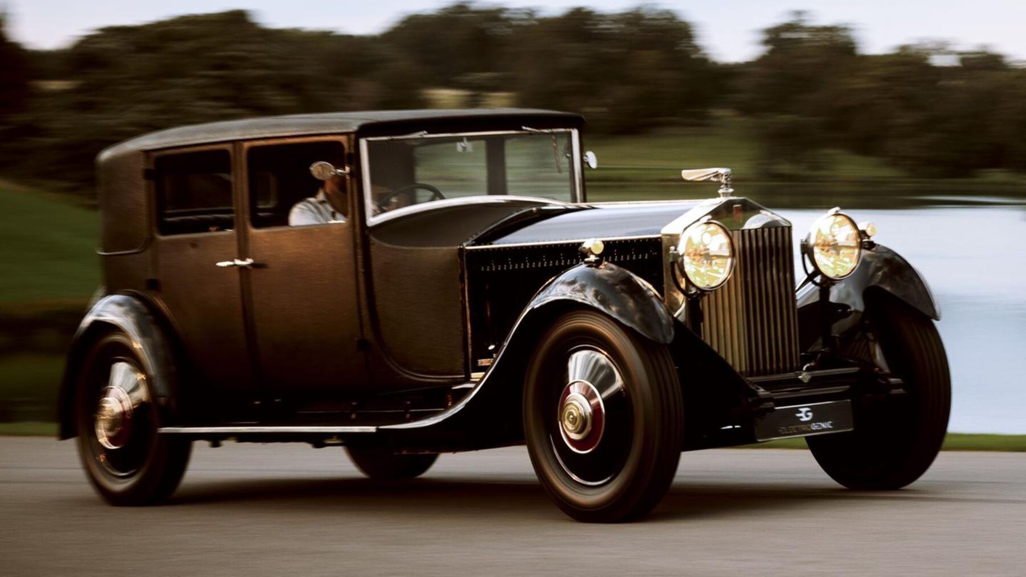 Rolls Royce von 20 Jason Momoa fährt jetzt eines der ältesten ...