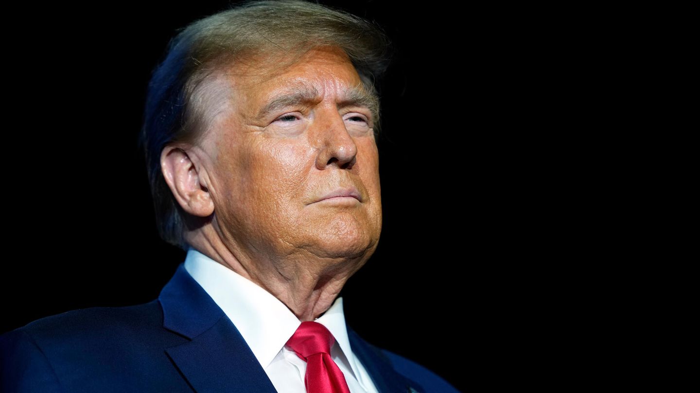 Donald Trump fordert von den Nato-Staaten, mehr Geld für die Verteidigung auszugeben