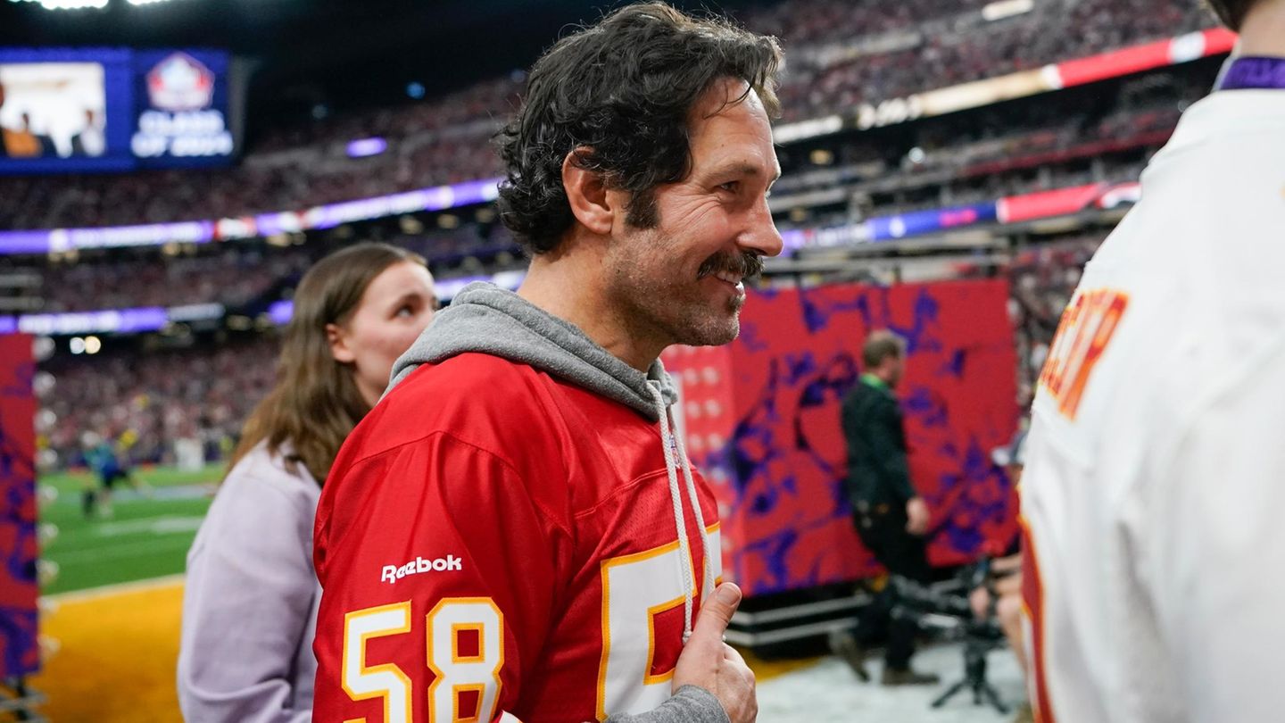 Super Bowl Paul Rudd