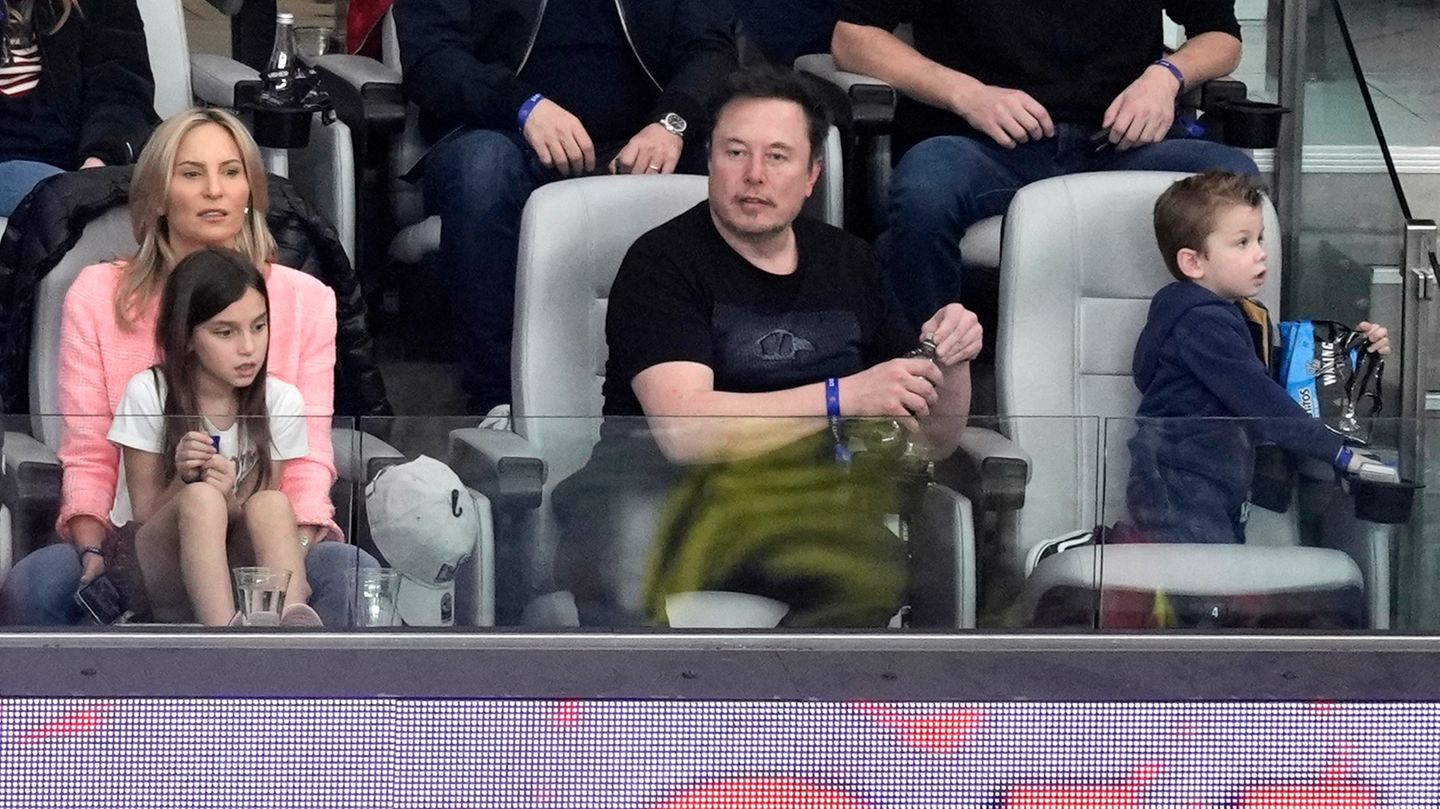 Super Bowl Elon Musk