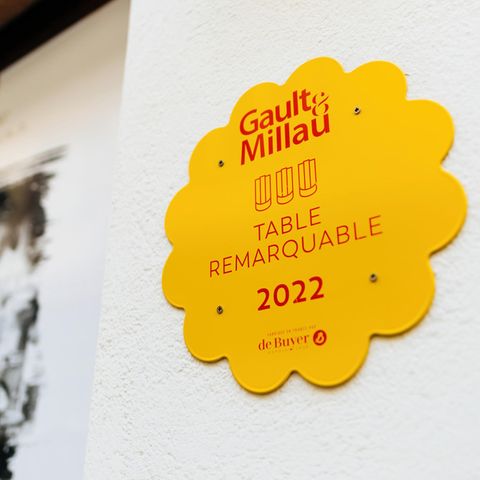 Plakette des Gault-Millau Plakette des Gault-Millau