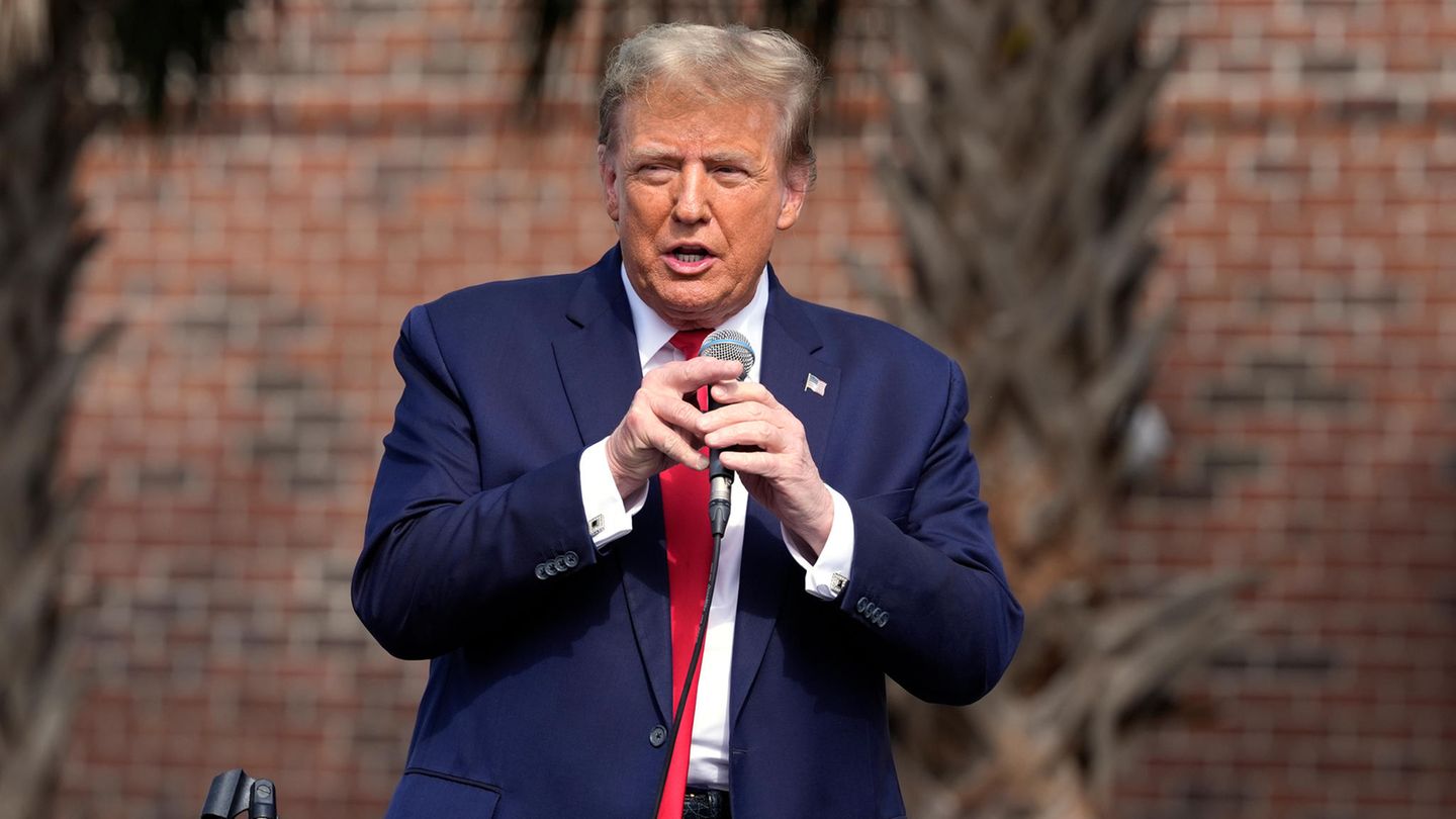 Donald Trump goes to the Supreme Court on immunity issues Donald Trump goes to the Supreme Court on immunity issues