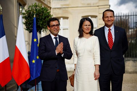 Stephane Sejourne mit Annalena Baerbock und Radoslaw Sikorski