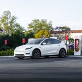 Tesla bietet für die eigenen Fahrzeuge immer die Plug & Charge Funktion an