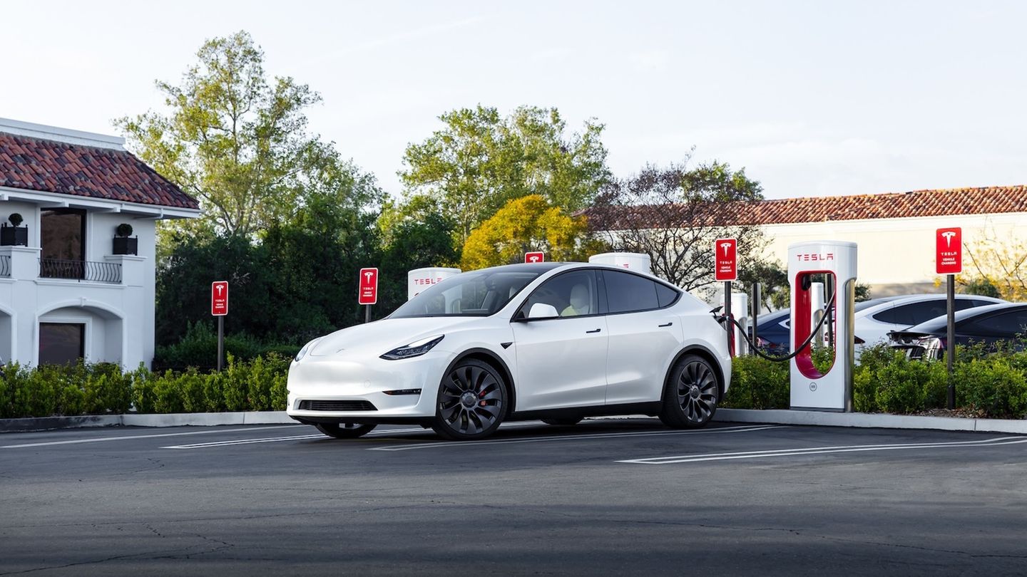 Tesla bietet für die eigenen Fahrzeuge immer die Plug & Charge Funktion an